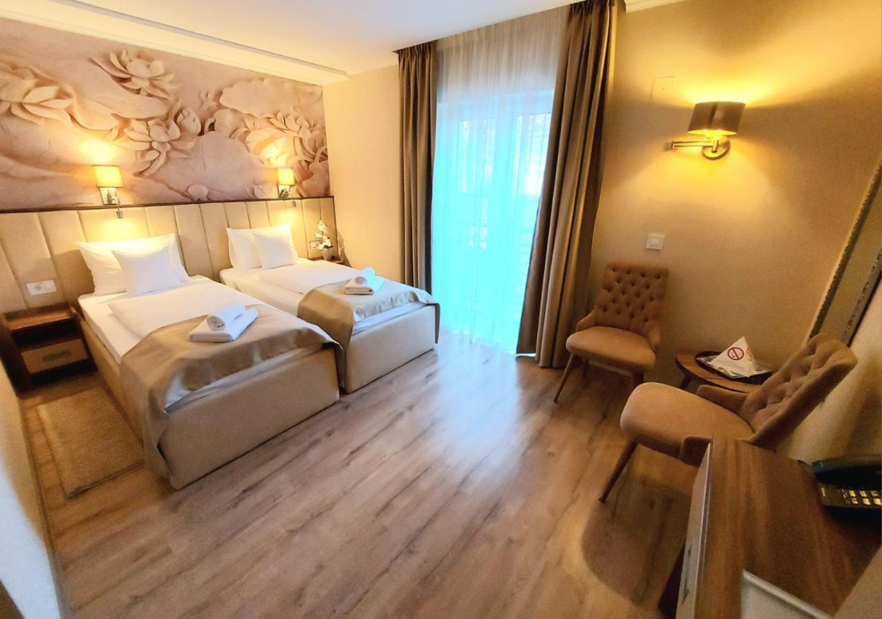 Papuli Rooms 4U Senta Εξωτερικό φωτογραφία