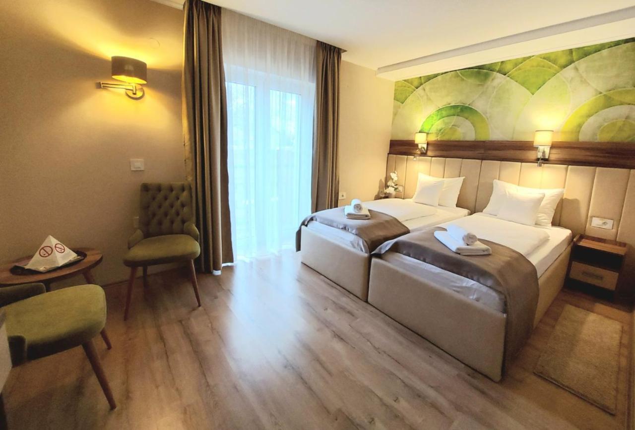 Papuli Rooms 4U Senta Εξωτερικό φωτογραφία